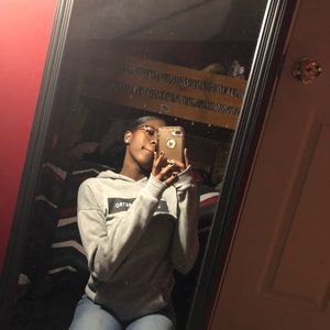 Meet your Posher, Brittney